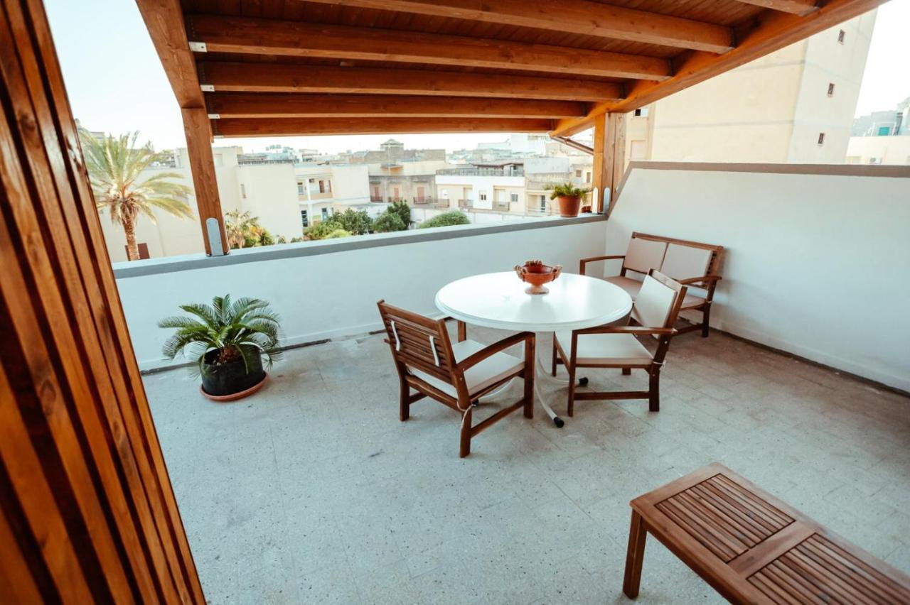 Da Paolo E Antonietta Apartment Мадзара дел Вало Екстериор снимка